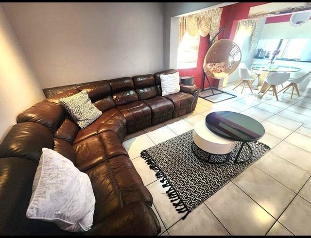3 BEDROOM HOUSE FOR SALE IN SONNEVELD